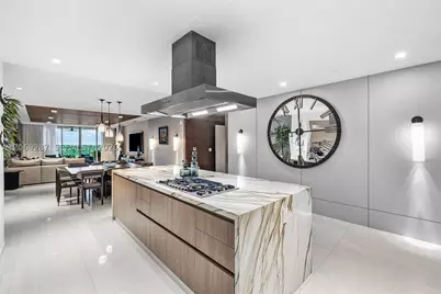 435 Bayshore #703, Fort Lauderdale, FL 33304 - Photo 14