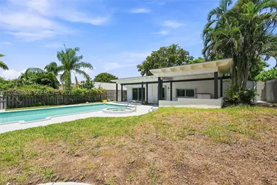 450 SW 1st, Boca Raton, FL 33432 - Photo 12