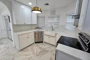 387 NW 107th, Pembroke Pines, FL 33026 - Photo 10