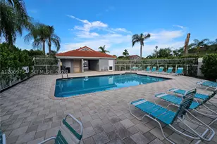 387 NW 107th, Pembroke Pines, FL 33026 - Photo 38