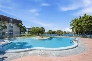 661 NE 195th, Miami, FL 33179 - Photo 32