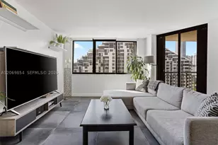 540 Brickell Key, Miami, FL 33131 - Photo 12