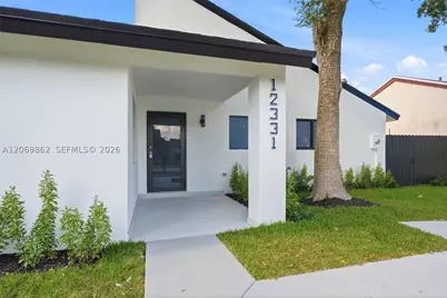 12331 SW 203rd, Miami, FL 33177 - Photo 4