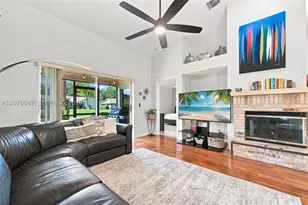 10852 Cypress Glen, Coral Springs, FL 33071 - Photo 8