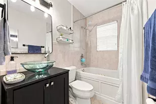 10852 Cypress Glen, Coral Springs, FL 33071 - Photo 30