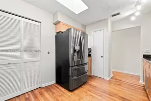 10852 Cypress Glen, Coral Springs, FL 33071 - Photo 16