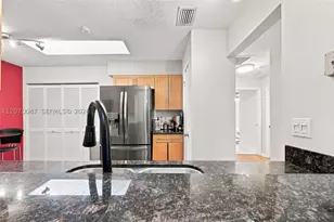 10852 Cypress Glen, Coral Springs, FL 33071 - Photo 12