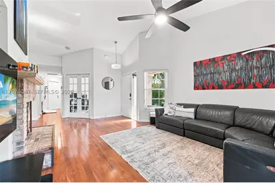 10852 Cypress Glen, Coral Springs, FL 33071 - Photo 6