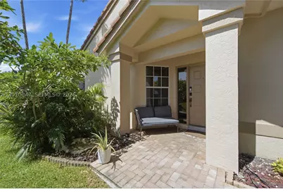10852 Cypress Glen, Coral Springs, FL 33071 - Photo 46