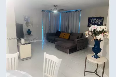10551 W Broward #111, Plantation, FL 33324 - Photo 2