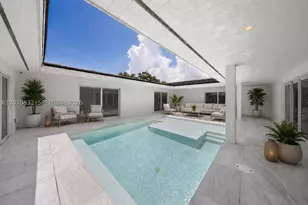 4001 Monserrate, Coral Gables, FL 33146 - Photo 2