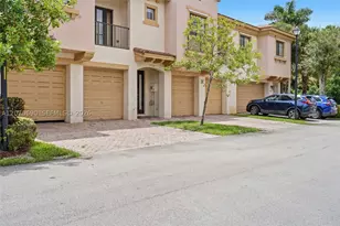 4758 Cypress, Coconut Creek, FL 33073 - Photo 8