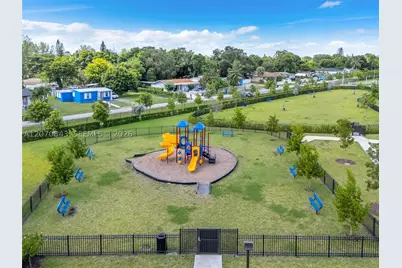 2380 NW 130th, Miami, FL 33167 - Photo 54