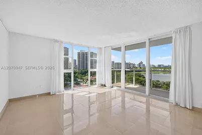3731 N Country Club #1023, Aventura, FL 33180 - Photo 1