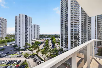 3731 N Country Club #1023, Aventura, FL 33180 - Photo 44