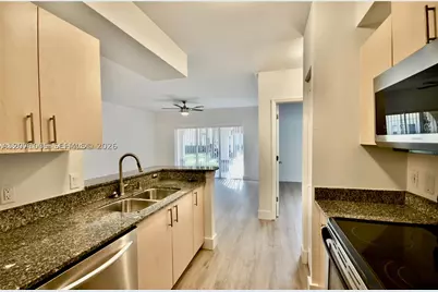 2474 Centergate #103, Miramar, FL 33025 - Photo 2