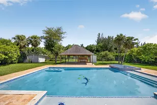 10890 SW 95th, Miami, FL 33176 - Photo 44