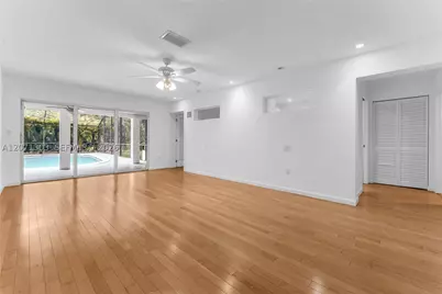 11890 SW 72nd, Pinecrest, FL 33156 - Photo 16
