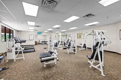 811 S Hollybrook #105, Pembroke Pines, FL 33025 - Photo 22
