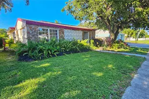 214 SW 2nd, Dania Beach, FL 33004 - Photo 2