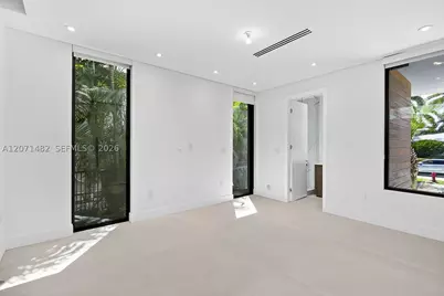 620 Solar Isle, Fort Lauderdale, FL 33301 - Photo 22