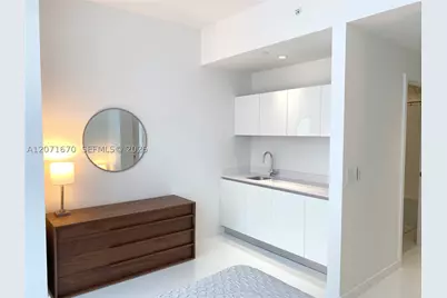 851 NE 1st #2501, Miami, FL 33132 - Photo 10