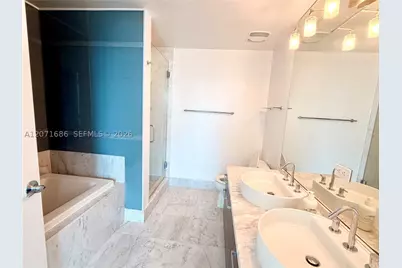 244 Biscayne #3903, Miami, FL 33132 - Photo 8