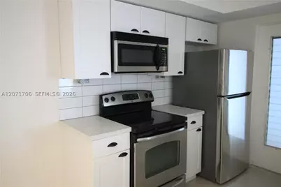 2166 NE 56th #203, Fort Lauderdale, FL 33308 - Photo 2