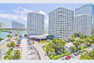 999 Brickell Bay #809, Miami, FL 33131 - Photo 2