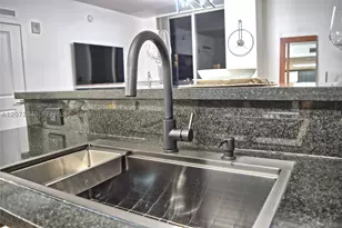 170 SE 14th, Miami, FL 33131 - Photo 16