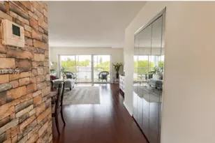 215 SE 3rd, Hallandale, FL 33009 - Photo 2