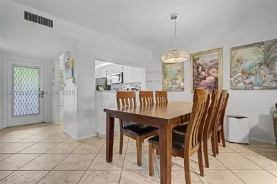 9520 Seagrape #205, Davie, FL 33324 - Photo 4
