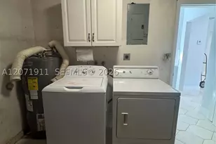 3160 NW 3rd, Miami, FL 33125 - Photo 12