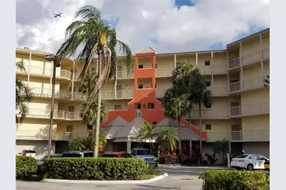 8290 Lake #440, Doral, FL 33166 - Photo 1