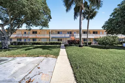 1001 Atlantic Shores #110, Hallandale, FL 33009 - Photo 6