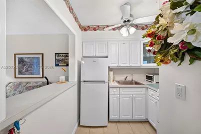 1001 Atlantic Shores #110, Hallandale, FL 33009 - Photo 2