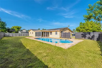 3731 NW 109th, Coral Springs, FL 33065 - Photo 4