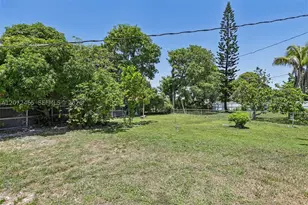 521 NW 189th, Miami Gardens, FL 33169 - Photo 40