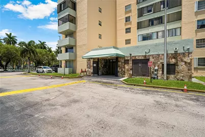 5055 NW 7th #409, Miami, FL 33126 - Photo 20