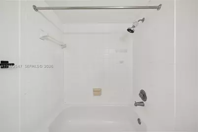 5055 NW 7th #409, Miami, FL 33126 - Photo 16