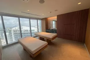 300 Biscayne Blvd, Miami, FL 33131 - Photo 30