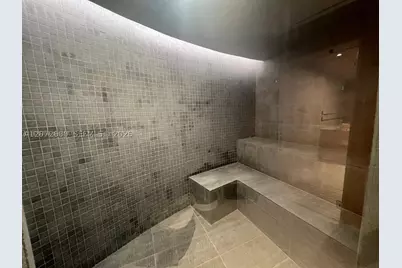 300 Biscayne Boulevard #1805W, Miami, FL 33131 - Photo 32