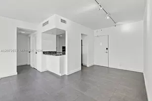 1200 W, Miami Beach, FL 33139 - Photo 8