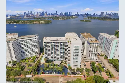1200 West #815, Miami Beach, FL 33139 - Photo 18