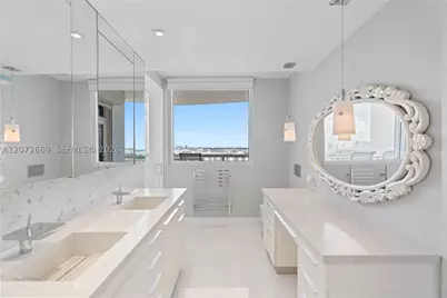 4201 Collins #2202, Miami Beach, FL 33140 - Photo 42