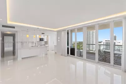 4201 Collins #2202, Miami Beach, FL 33140 - Photo 20