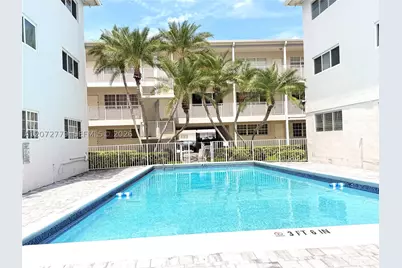 462 Golden Isles #305, Hallandale Beach, FL 33009 - Photo 1