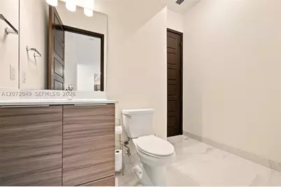 8875 NW 161st, Miami Lakes, FL 33018 - Photo 8