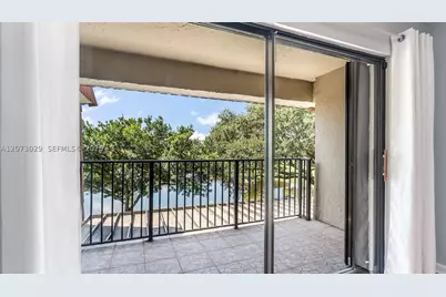 11112 N Harmony Lake, Davie, FL 33324 - Photo 28