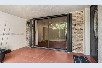 11112 N Harmony Lake, Davie, FL 33324 - Photo 2